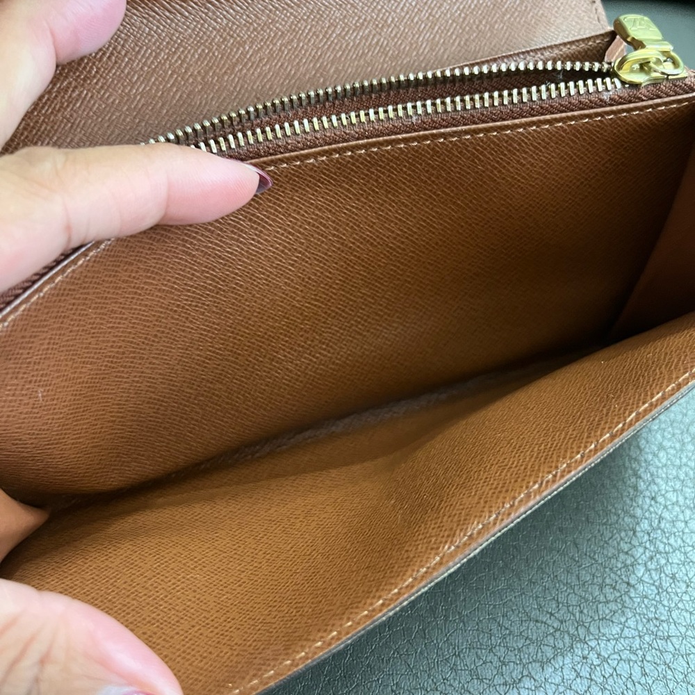 ‼️sold‼️Louis Vuitton Sarah Wallet - Picture 15 of 16